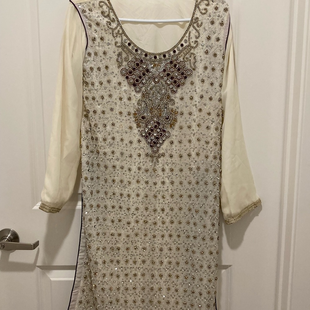 Fancy Desi Indian Pakistani Shalwar Kameez purple and white stone work